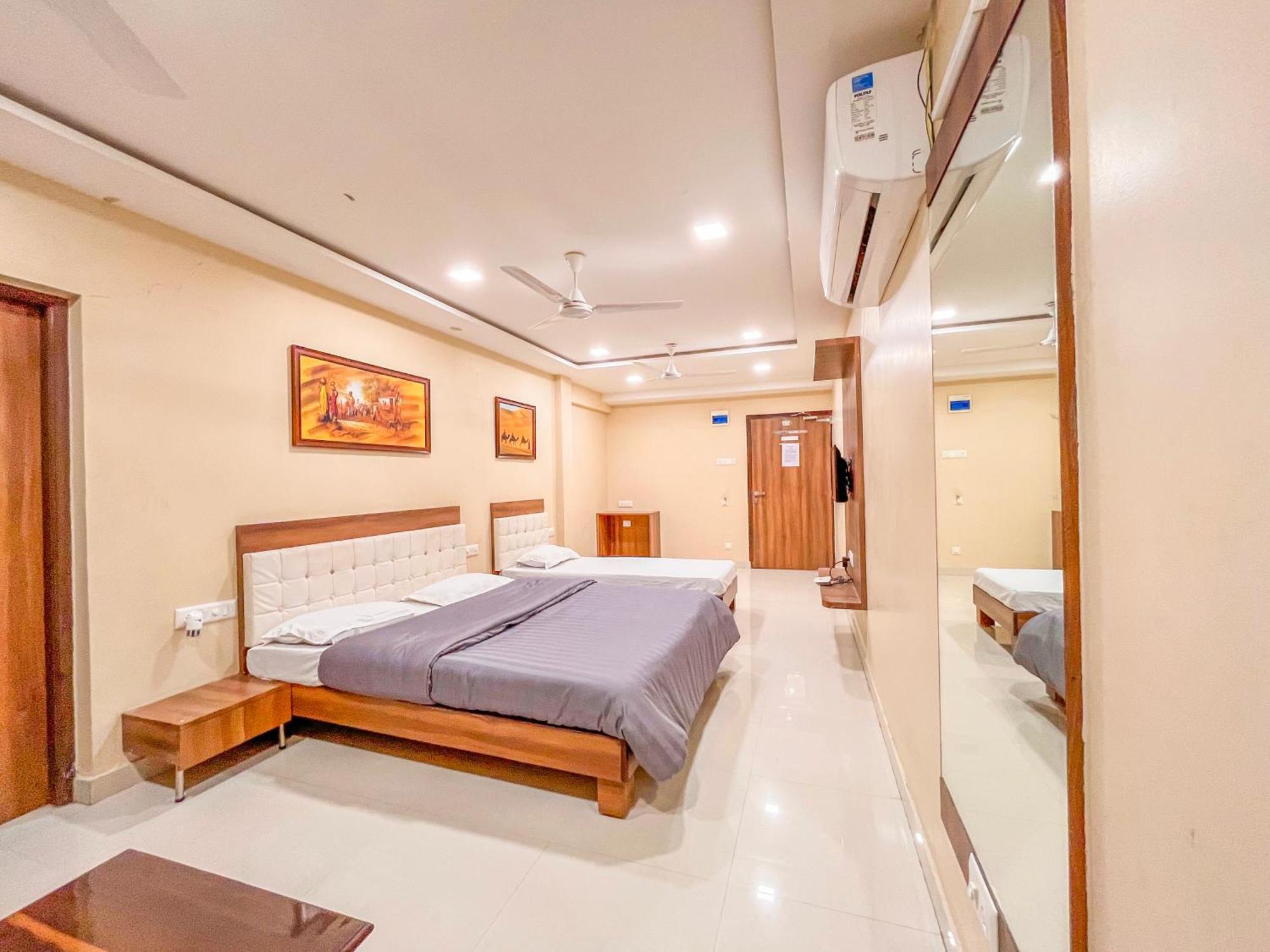 Stayguru Park View Residency Bhuj Εξωτερικό φωτογραφία