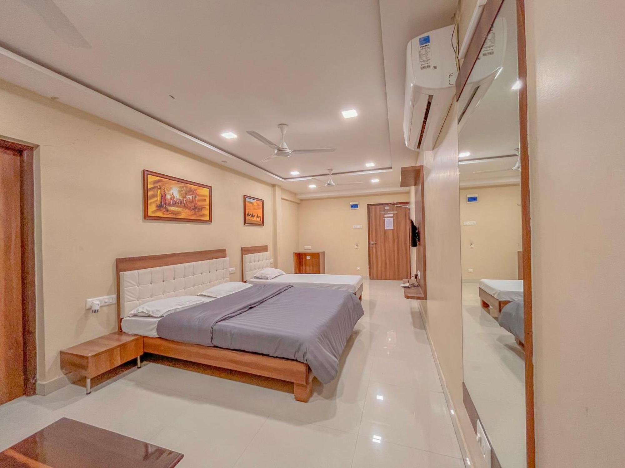 Stayguru Park View Residency Bhuj Εξωτερικό φωτογραφία