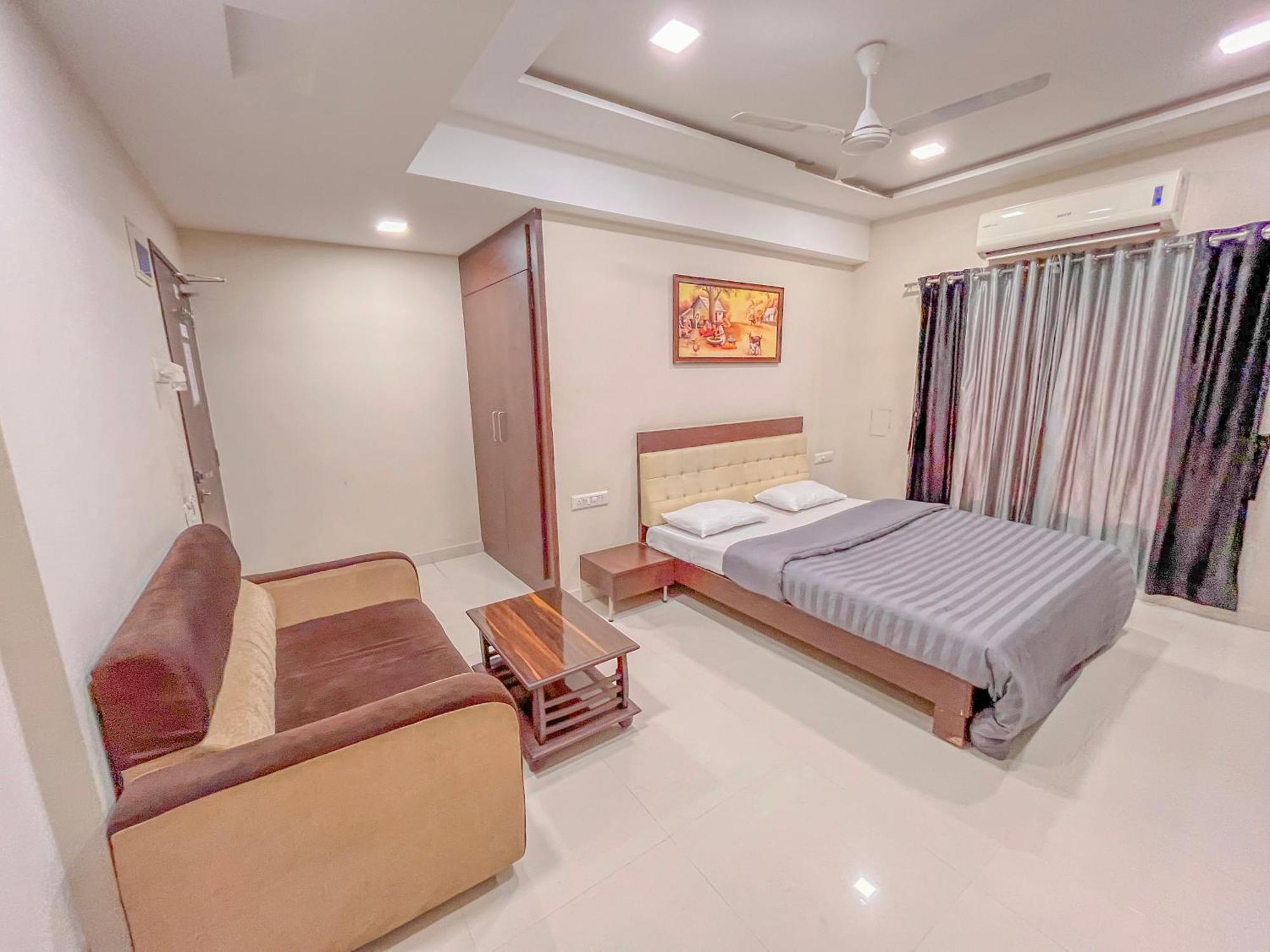 Stayguru Park View Residency Bhuj Εξωτερικό φωτογραφία