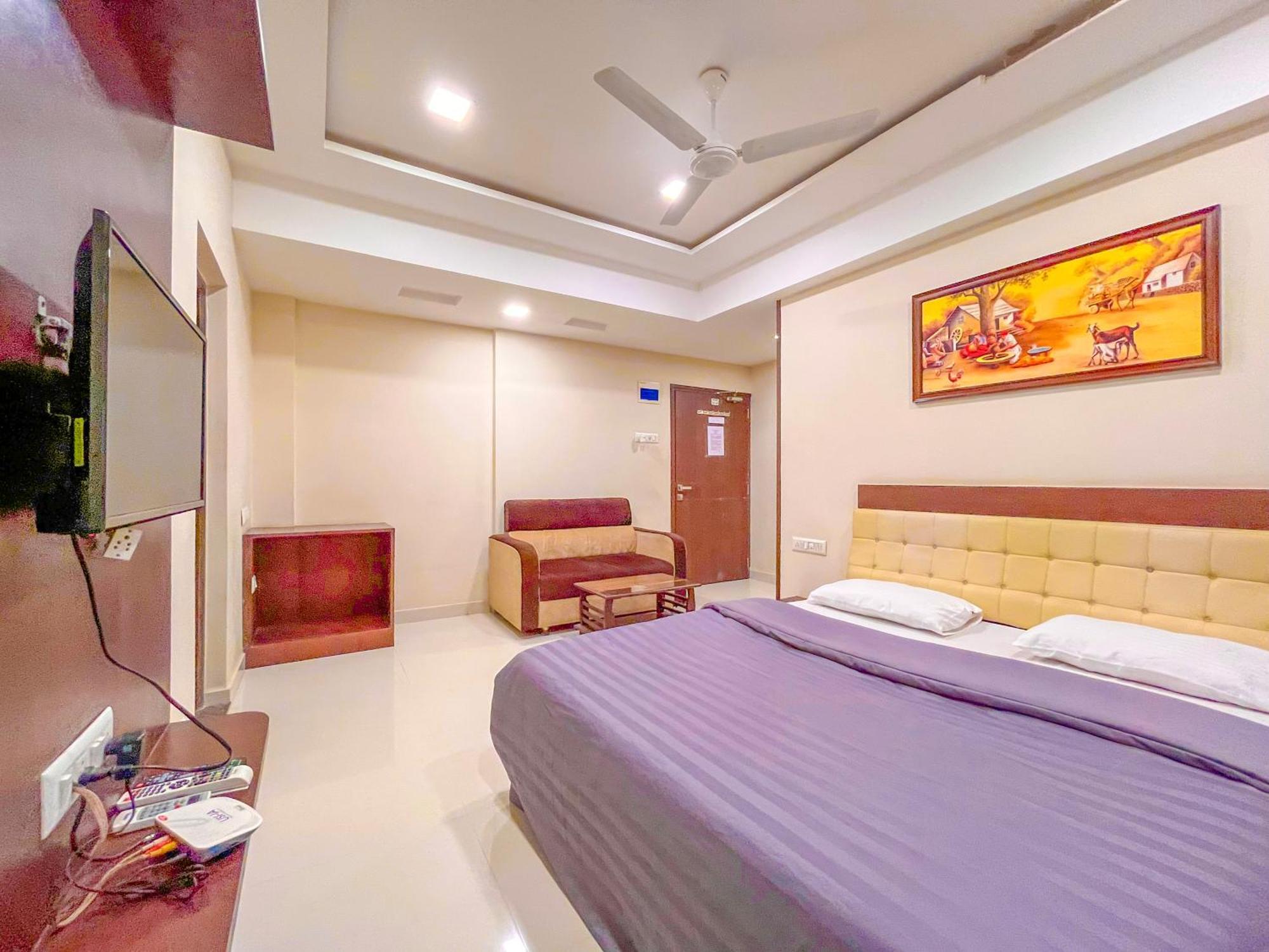 Stayguru Park View Residency Bhuj Εξωτερικό φωτογραφία