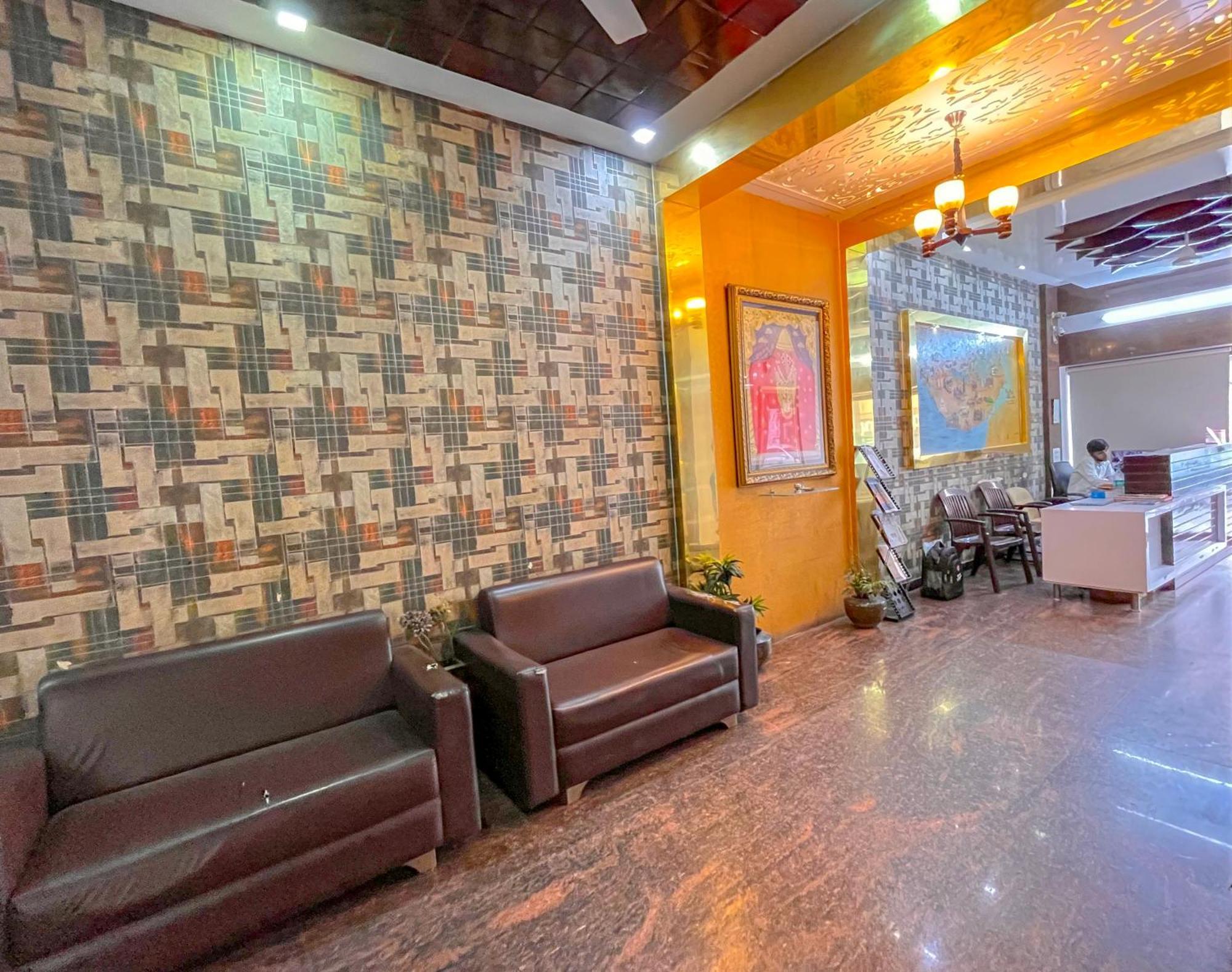 Stayguru Park View Residency Bhuj Εξωτερικό φωτογραφία