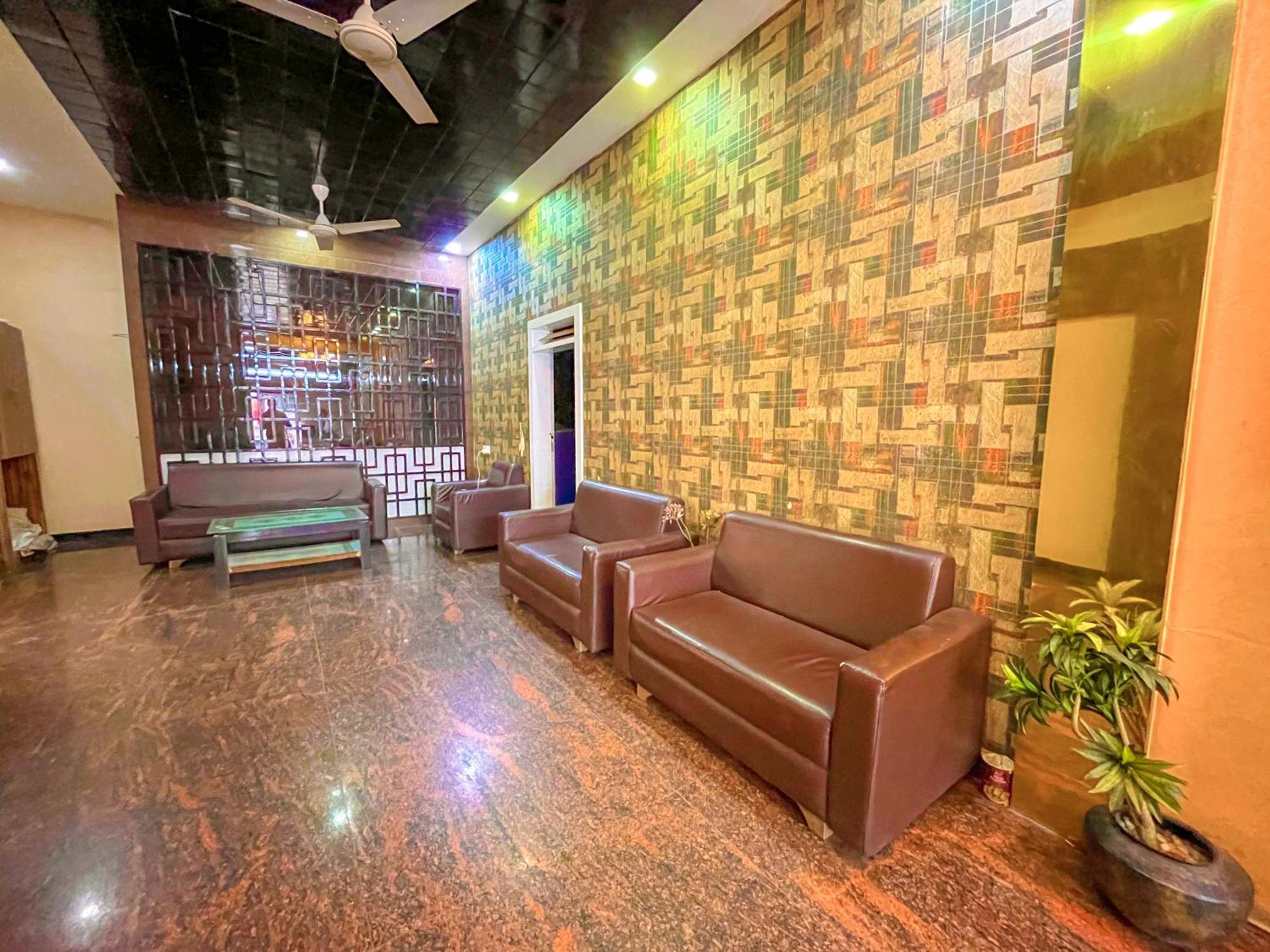 Stayguru Park View Residency Bhuj Εξωτερικό φωτογραφία